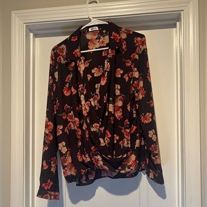NWOT West K floral surplice top size XL